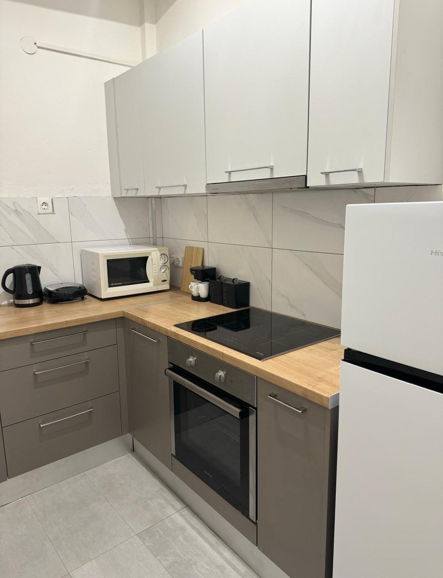 Vivian Modern Apartment Афіни Екстер'єр фото