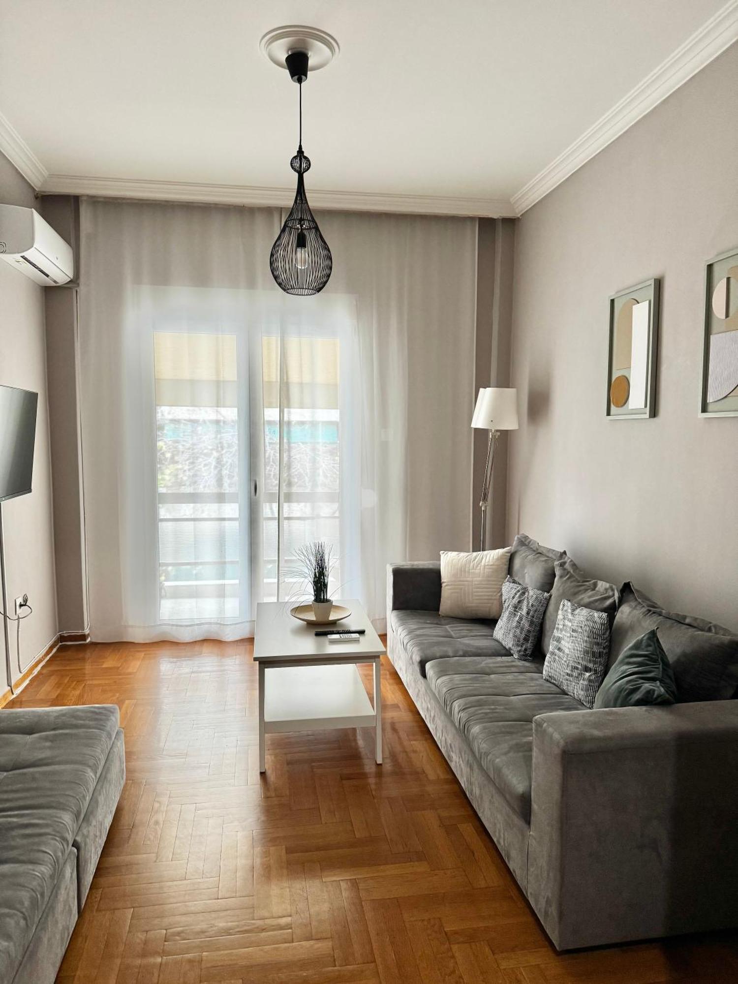 Vivian Modern Apartment Афіни Екстер'єр фото